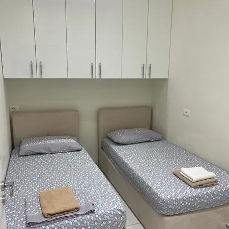 Blanco Apartment